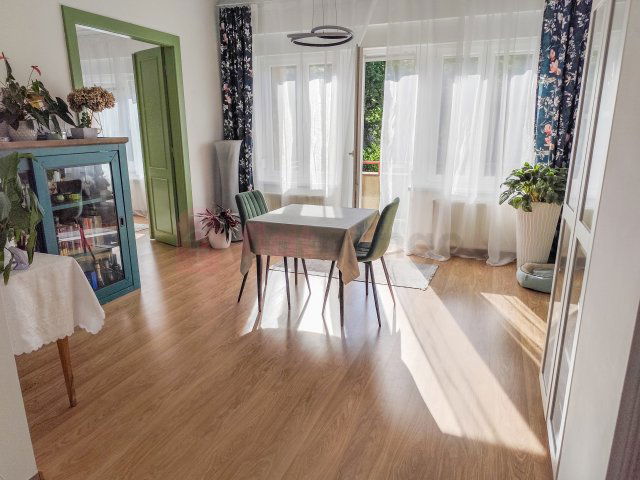 Eladó téglalakás, Pécsett, Hunyadi János utcában 99.5 M Ft