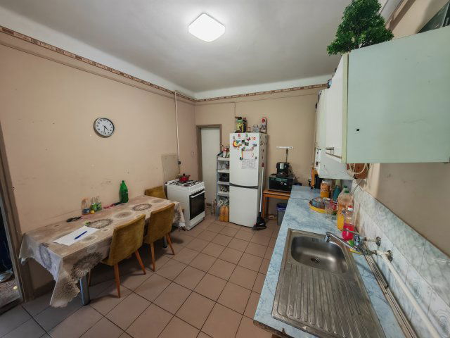 Eladó családi ház, Gadányban 32.99 M Ft, 4 szobás