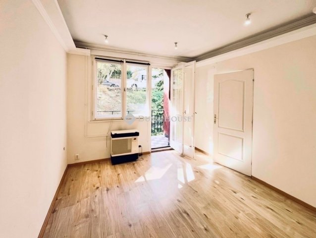 Eladó téglalakás, Budapesten, XII. kerületben 109.99 M Ft