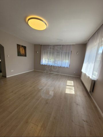 Kiadó családi ház, albérlet, XVII. kerületben, 540. utcában