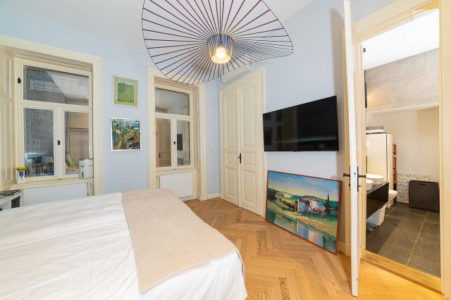 Eladó téglalakás, Budapesten, VII. kerületben 329.9 M Ft