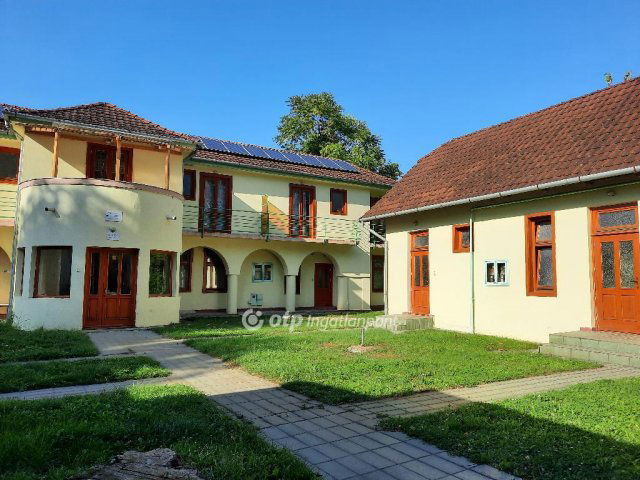 Eladó hotel, Siófokon 1206.206 M Ft / költözzbe.hu