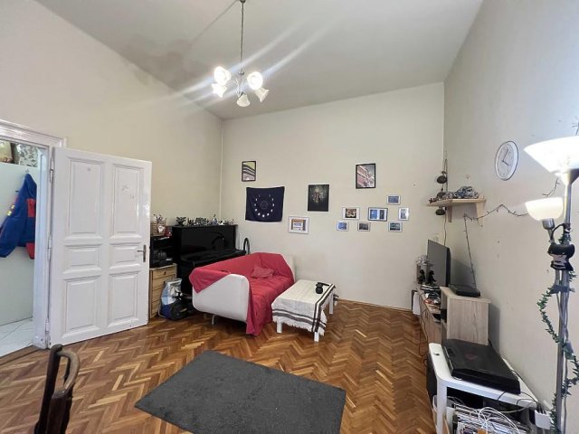 Eladó téglalakás, Budapesten, VI. kerületben, Rózsa utcában