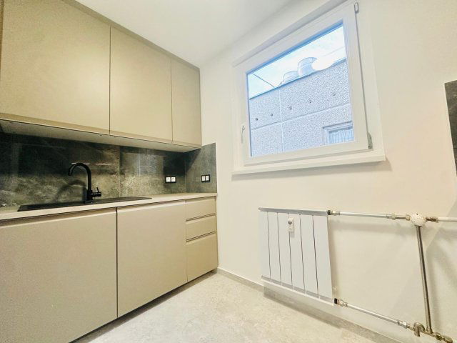 Eladó panellakás, Budapesten, III. kerületben 74.9 M Ft