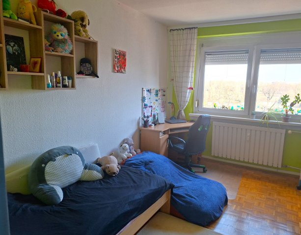 Eladó panellakás, Budapesten, III. kerületben 85.9 M Ft, 3 szobás