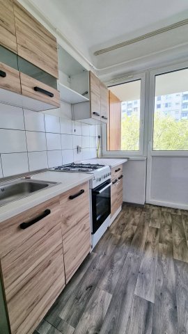 Eladó téglalakás, Nyíregyházán 48.5 M Ft, 3 szobás