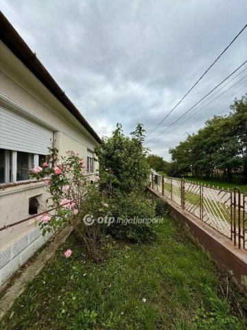 Eladó családi ház, Sajópetrin 17.9 M Ft, 3 szobás