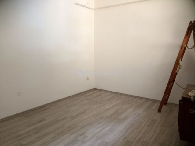 Eladó iroda, Nagykanizsán 120 M Ft / költözzbe.hu