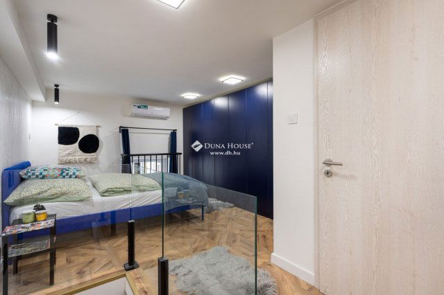 Eladó téglalakás, Budapesten, VI. kerületben 48 M Ft, 2 szobás