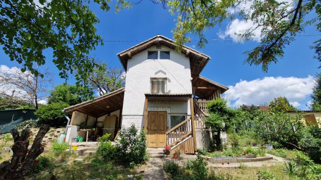 Eladó családi ház, Erdőkertesen 48 M Ft, 2 szobás