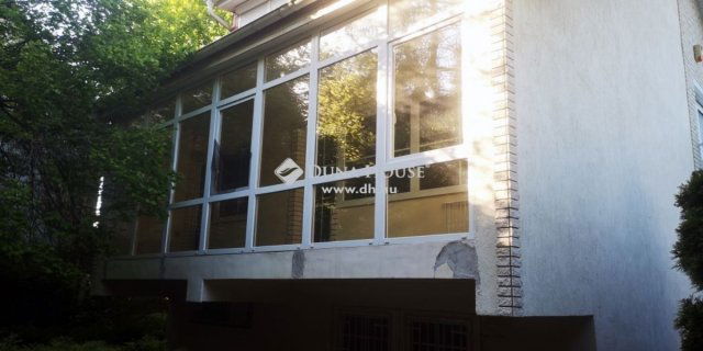 Eladó családi ház, Nagykovácsiban 156 M Ft, 5 szobás