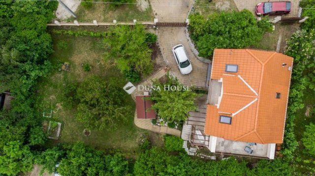 Eladó családi ház, Szentendrén 159 M Ft, 4 szobás