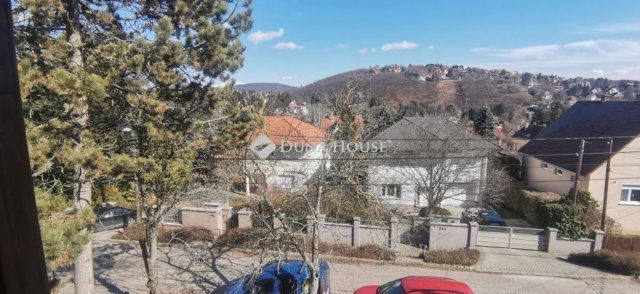 Eladó családi ház, Budapesten, II. kerületben 244.9 M Ft