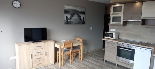 Kiadó téglalakás, albérlet, Pécsett, Hungária utcában