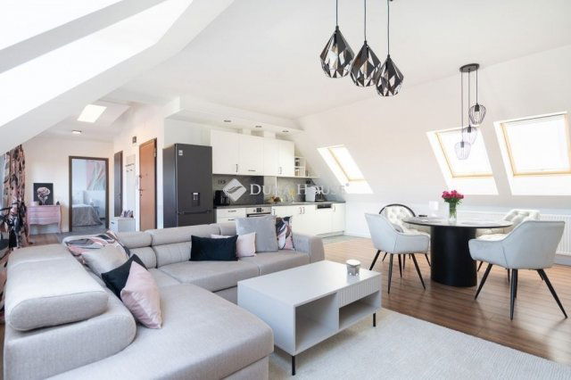 Eladó téglalakás, Budakeszin 139 M Ft, 3 szobás