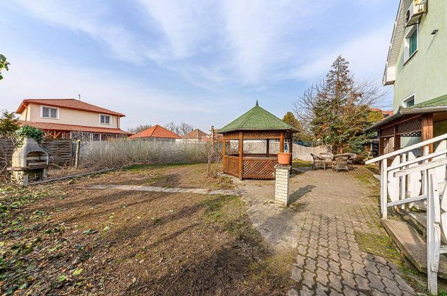 Eladó családi ház, Budapesten, X. kerületben 169.9 M Ft