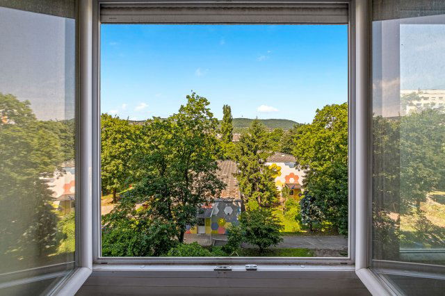Eladó téglalakás, Budapesten, III. kerületben 59.9 M Ft