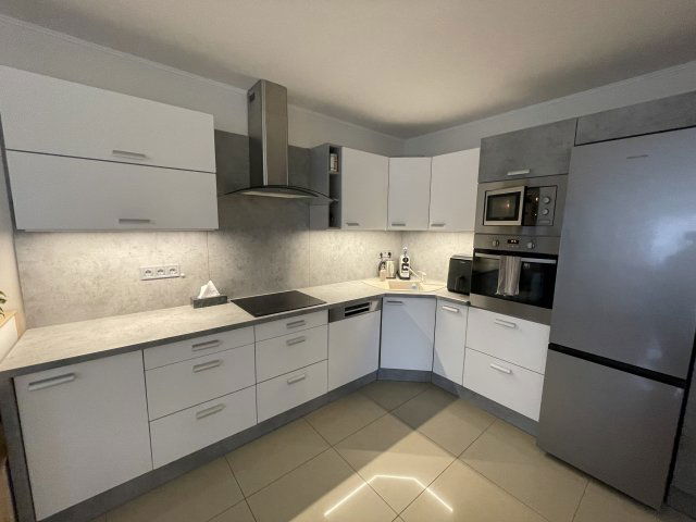 Eladó családi ház, Kecskeméten 109 M Ft, 4 szobás