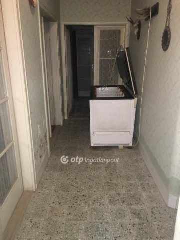 Eladó családi ház, Felsőszentmártonon 20 M Ft, 4 szobás