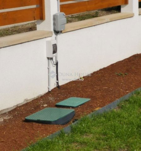 Eladó családi ház, Budapesten, XVII. kerületben 215 M Ft