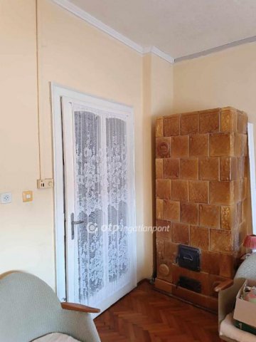 Eladó családi ház, Sajószögeden 31.5 M Ft, 4+1 szobás