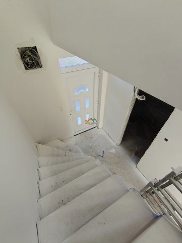 Eladó sorház, Szigetszentmártonban 69.9 M Ft, 4 szobás