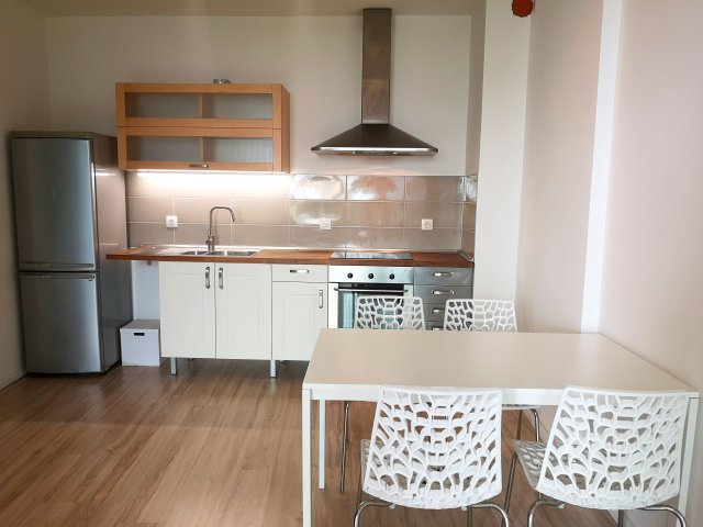 Kiadó téglalakás, albérlet, VIII. kerületben, Bauer Sándor utcában