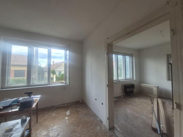 Eladó családi ház, Őrhalmon 32 M Ft, 5 szobás