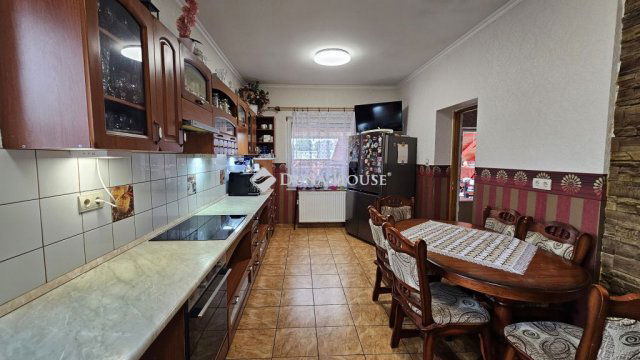 Eladó családi ház, Nyíregyházán 98.9 M Ft, 4 szobás