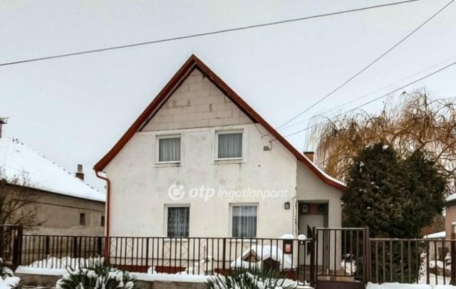 Eladó családi ház, Érden 79.9 M Ft, 7 szobás