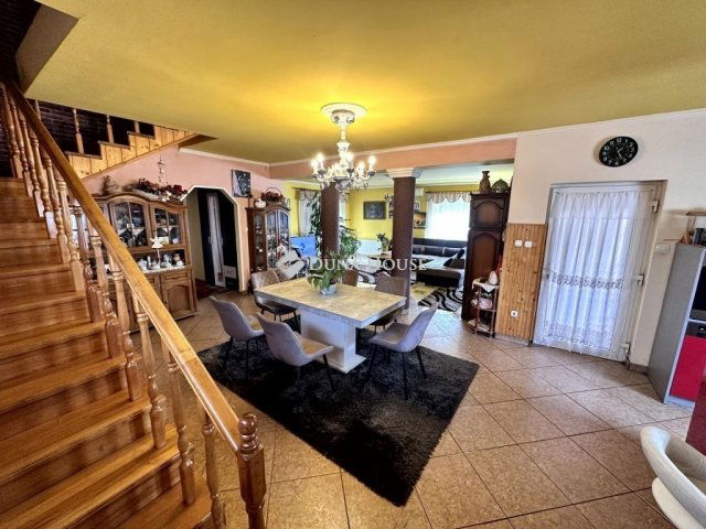 Eladó családi ház, Hernádon 80 M Ft, 6 szobás