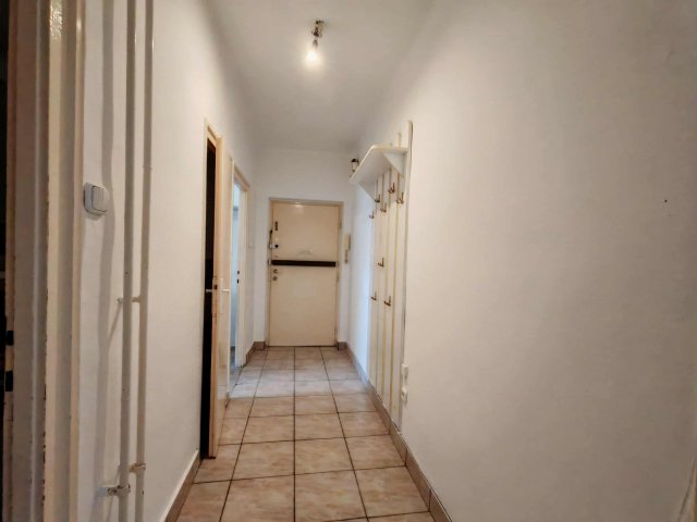 Eladó téglalakás, Tatabányán 55.5 M Ft, 3 szobás