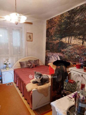 Eladó családi ház, Somoskőújfalun 9.7 M Ft, 2 szobás