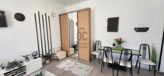 Eladó családi ház, Vecsésen 87.7 M Ft, 3 szobás