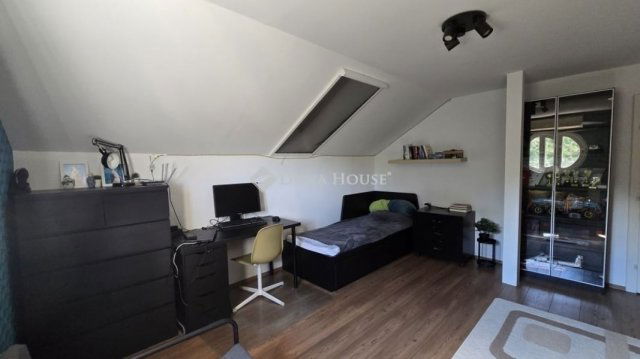 Eladó családi ház, Diósdon 175 M Ft, 4+1 szobás