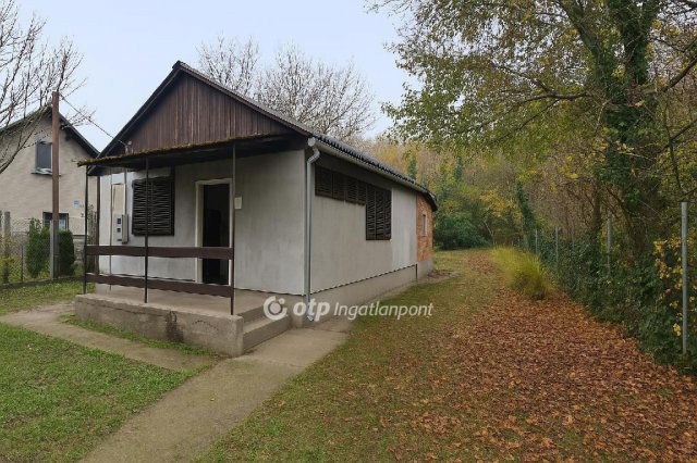 Eladó nyaraló, Dömsödön 18.9 M Ft, 2+1 szobás