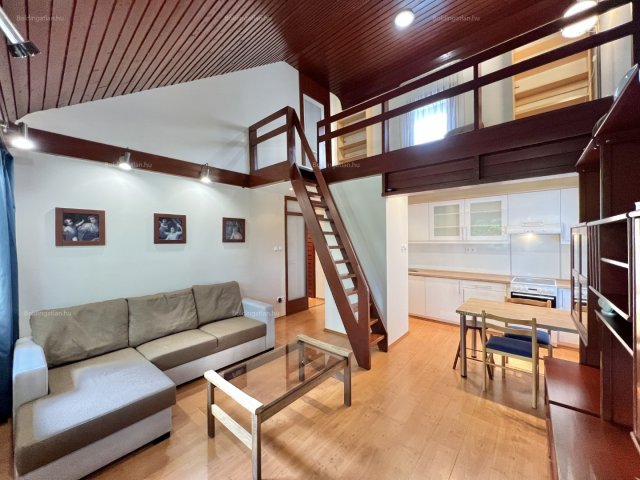 Kiadó téglalakás, albérlet, Kaposváron 180 E Ft / hó, 3 szobás
