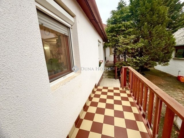 Eladó családi ház, Fóton 99.9 M Ft, 5 szobás