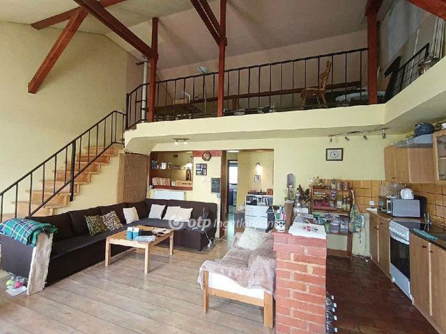 Eladó ikerház, Érden 69.9 M Ft, 3 szobás / költözzbe.hu