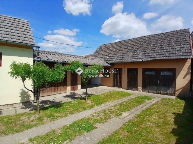 Eladó családi ház, Fityeházon 19.9 M Ft, 4 szobás