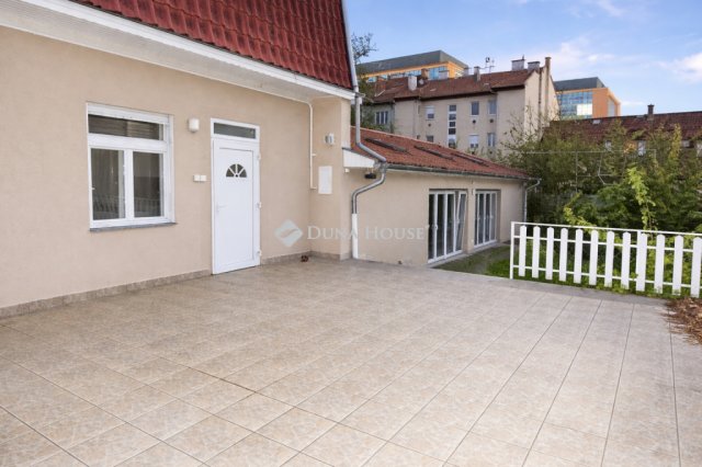 Eladó családi ház, Budapesten, XIV. kerületben 319 M Ft