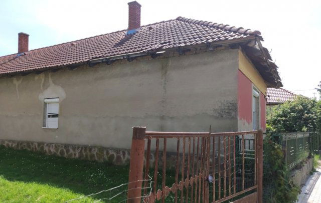 Eladó családi ház, Nagybajomban, Kunmajor utcában 7.8 M Ft