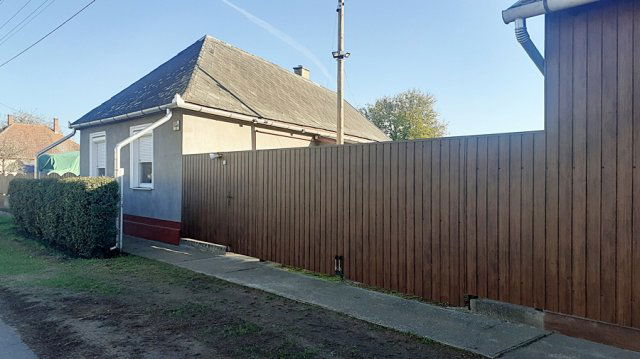 Eladó családi ház, Derecskén 28.4 M Ft, 2+1 szobás