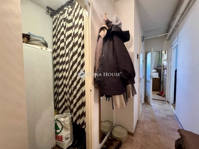 Eladó panellakás, Budapesten, IV. kerületben 74.5 M Ft, 3 szobás