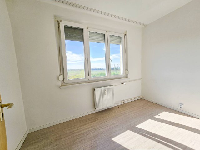Eladó panellakás, Budapesten, XV. kerületben 48.5 M Ft