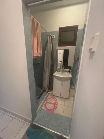 Eladó családi ház, Biharnagybajomban 8.5 M Ft, 2 szobás