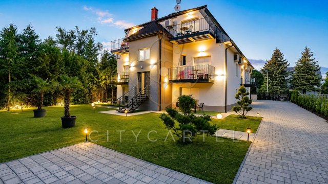 Eladó hotel, Balatonfüreden 649.9 M Ft, 17+2 szobás