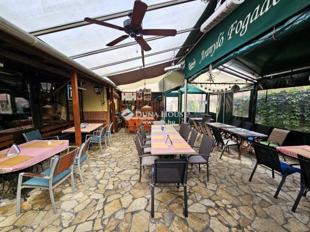 Eladó családi ház, Pilisvörösváron 199 M Ft, 13 szobás