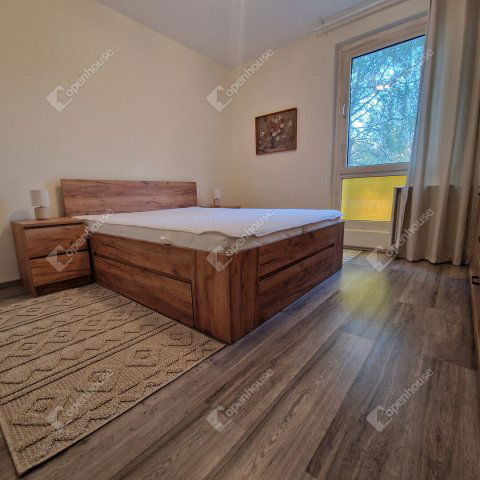 Kiadó panellakás, albérlet, Siófokon 200 E Ft / hó, 2 szobás