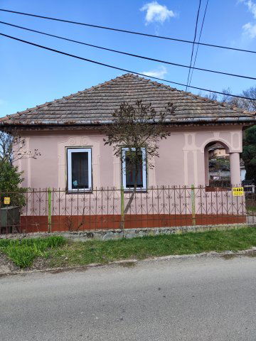 Eladó családi ház, Telkibányán 28.5 M Ft, 2 szobás